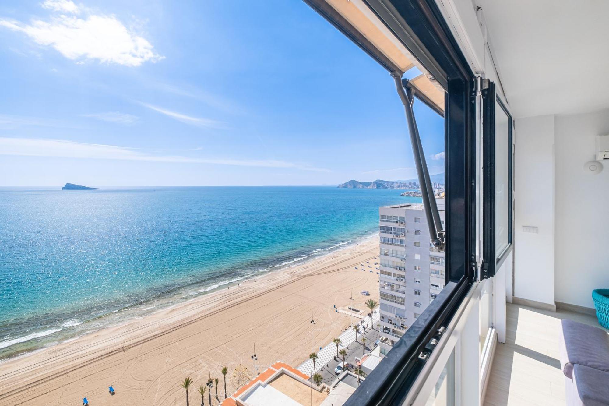Santa Margarita Deluxe 14-B Levante Beach بينايدورم المظهر الخارجي الصورة